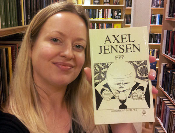 Margrethe Djønne fra Utsira folkebibliotek er første utfordrer i vår jubileumstafett.