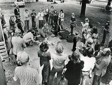 Biletet er frå det første pornobålet på Olav Ryes plass 27. august 1977. Foto: Klassekampen