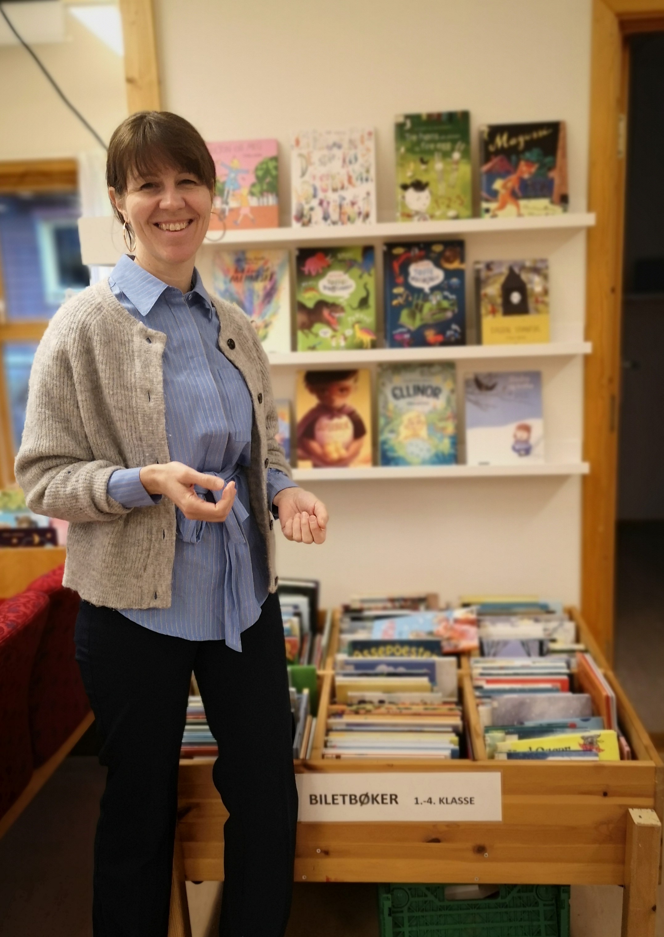 Nina Masdal bibliotekslærar på Slåtten skule i Sunnfjord